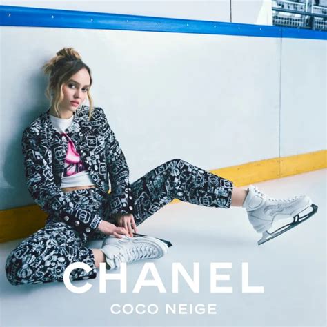 chanel coco neige abb.donna|The CHANEL Coco Neige 2023/24 Collection.